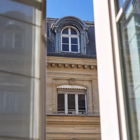 Le Pavillon Des Lettres Parigi