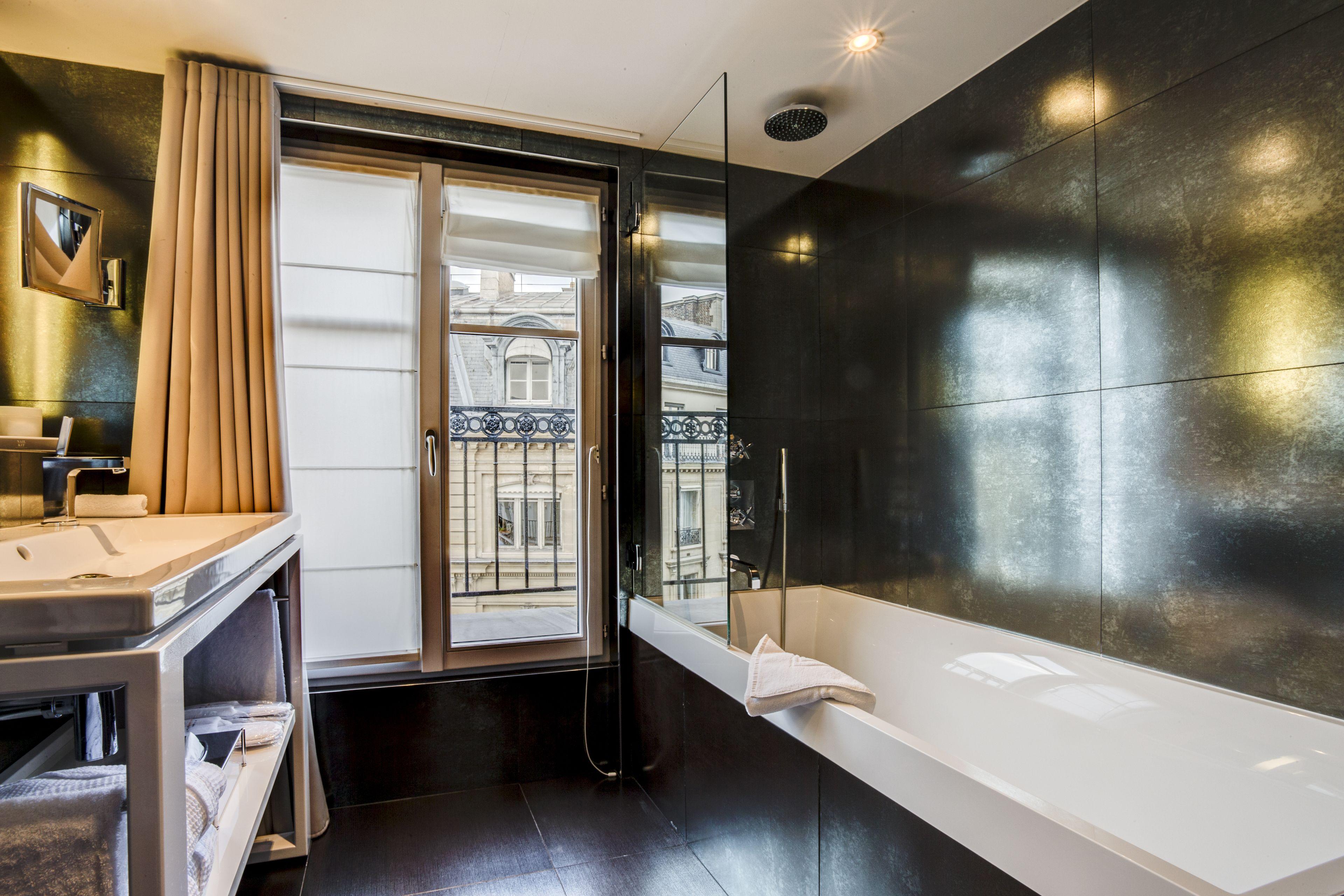 Hotel Le Pavillon Des Lettres 4*