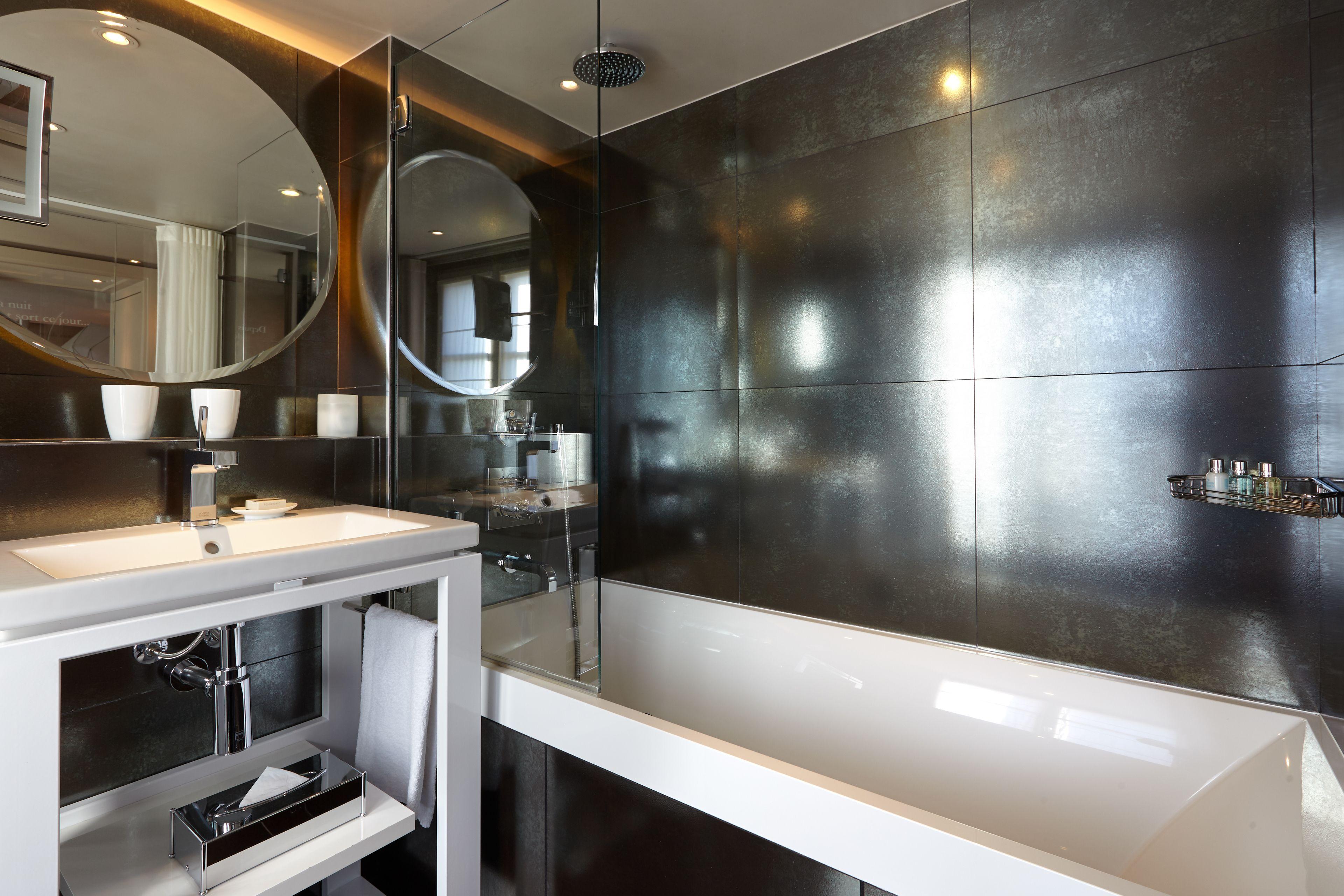 Le Pavillon Des Lettres 4*