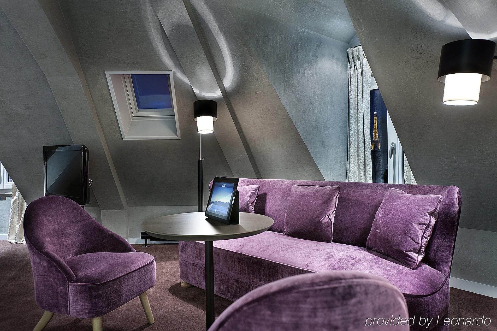 Le Pavillon Des Lettres