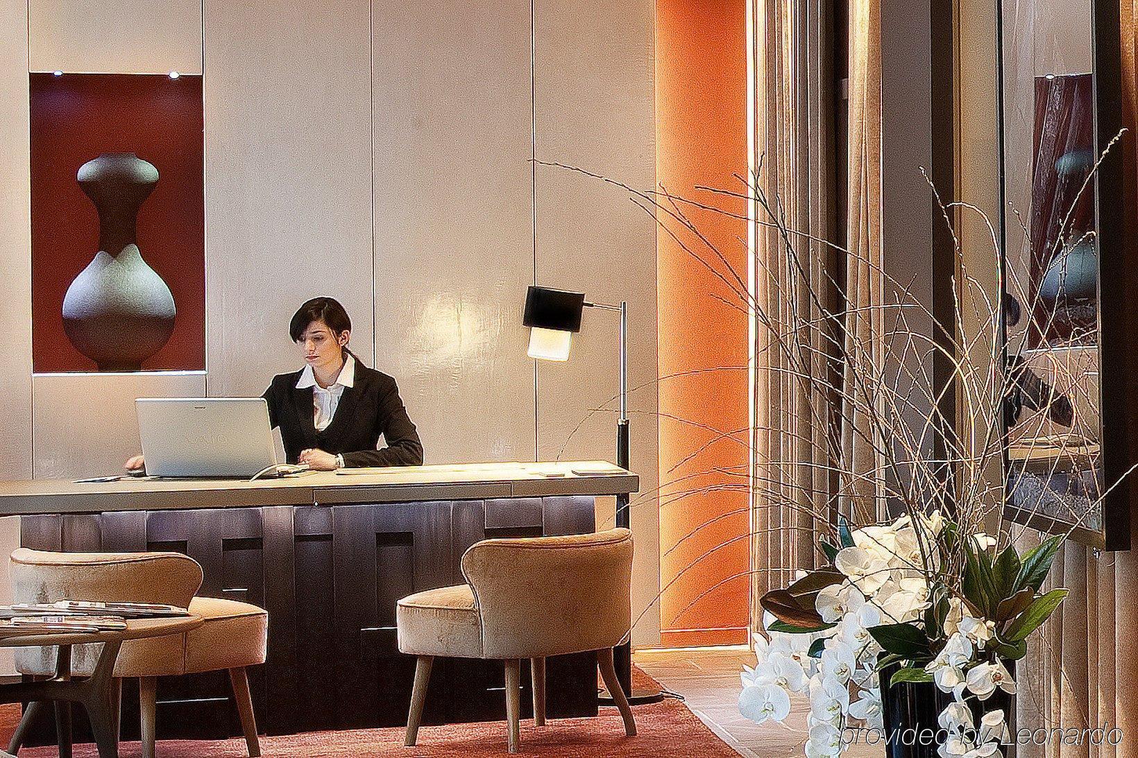 Le Pavillon Des Lettres